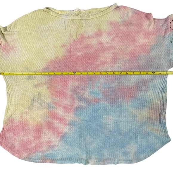 Chrysanthemum size medium pastel tie dye shirt, long lace like sleeves NEW - Picture 10 of 13